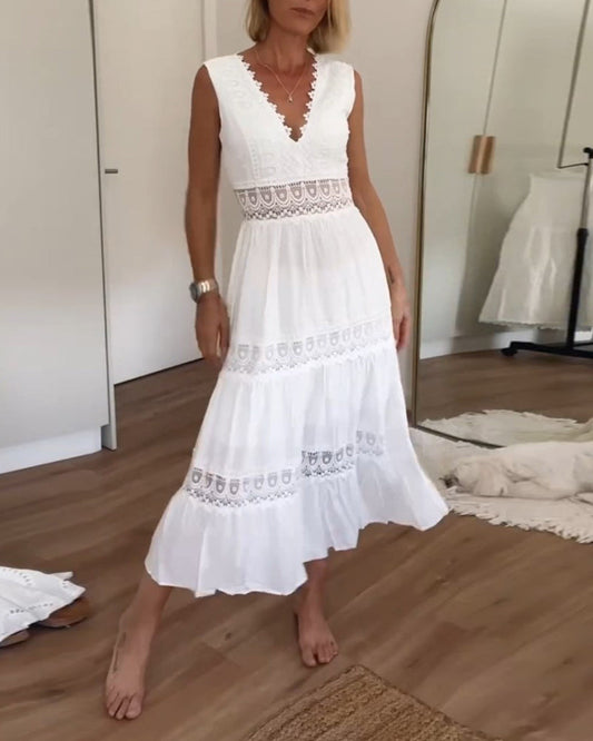 Ninfea | Bezrękawowa sukienka midi w stylu boho z koronkowymi detalami