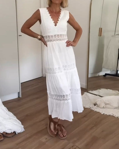 Ninfea | Bezrękawowa sukienka midi w stylu boho z koronkowymi detalami