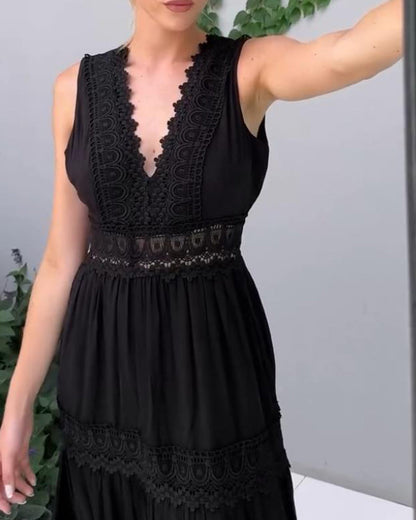 Ninfea | Bezrękawowa sukienka midi w stylu boho z koronkowymi detalami
